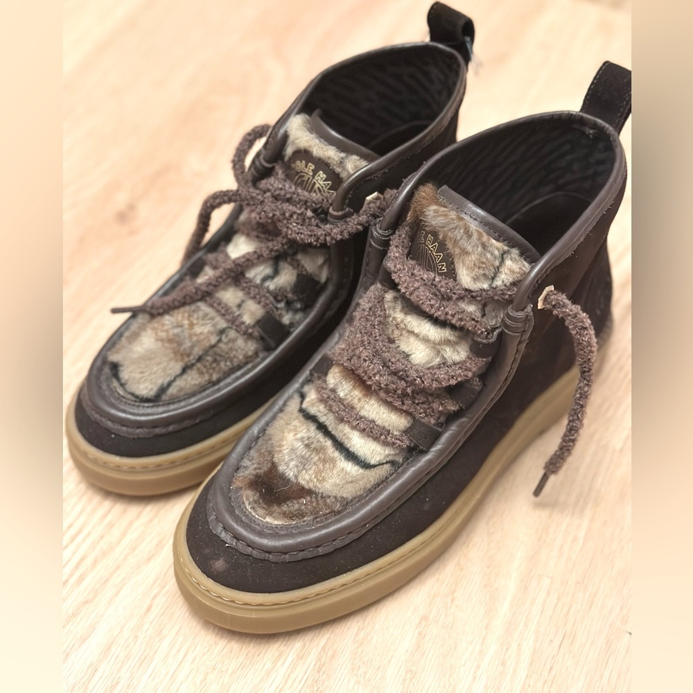 Cole Haan Brown and Tan Fur-Lined Chukka boot Size 6
